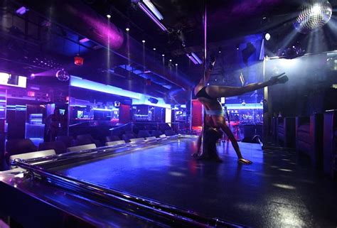 strip club nude|Naked Strip Club Porn Videos 